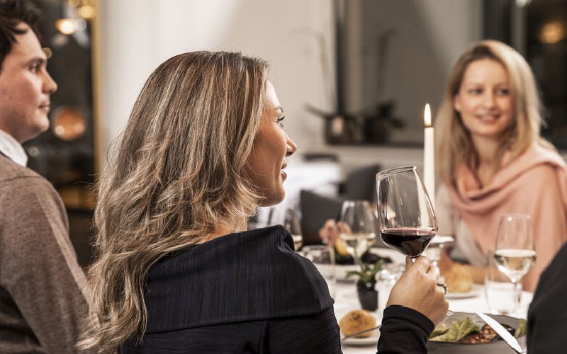 Dinning with Friends