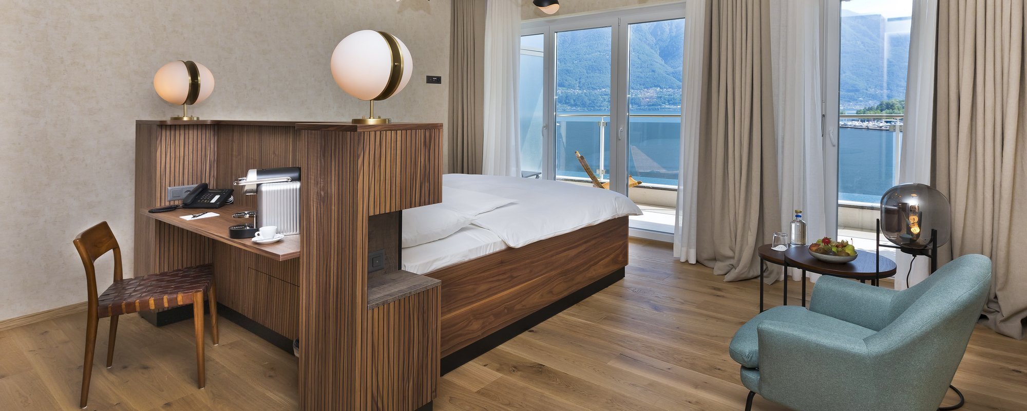 Doppelzimmer in Locarno mit Seesicht Zimmer & Suiten